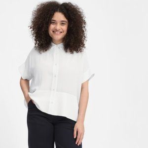 Everlane: The Clean 100% Silk Short-Sleeve Square Shirt